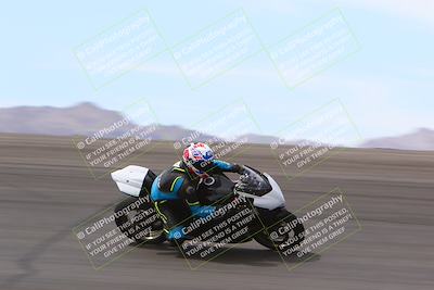 media/Apr-09-2022-SoCal Trackdays (Sat) [[c9e19a26ab]]/Bowl (11am)/